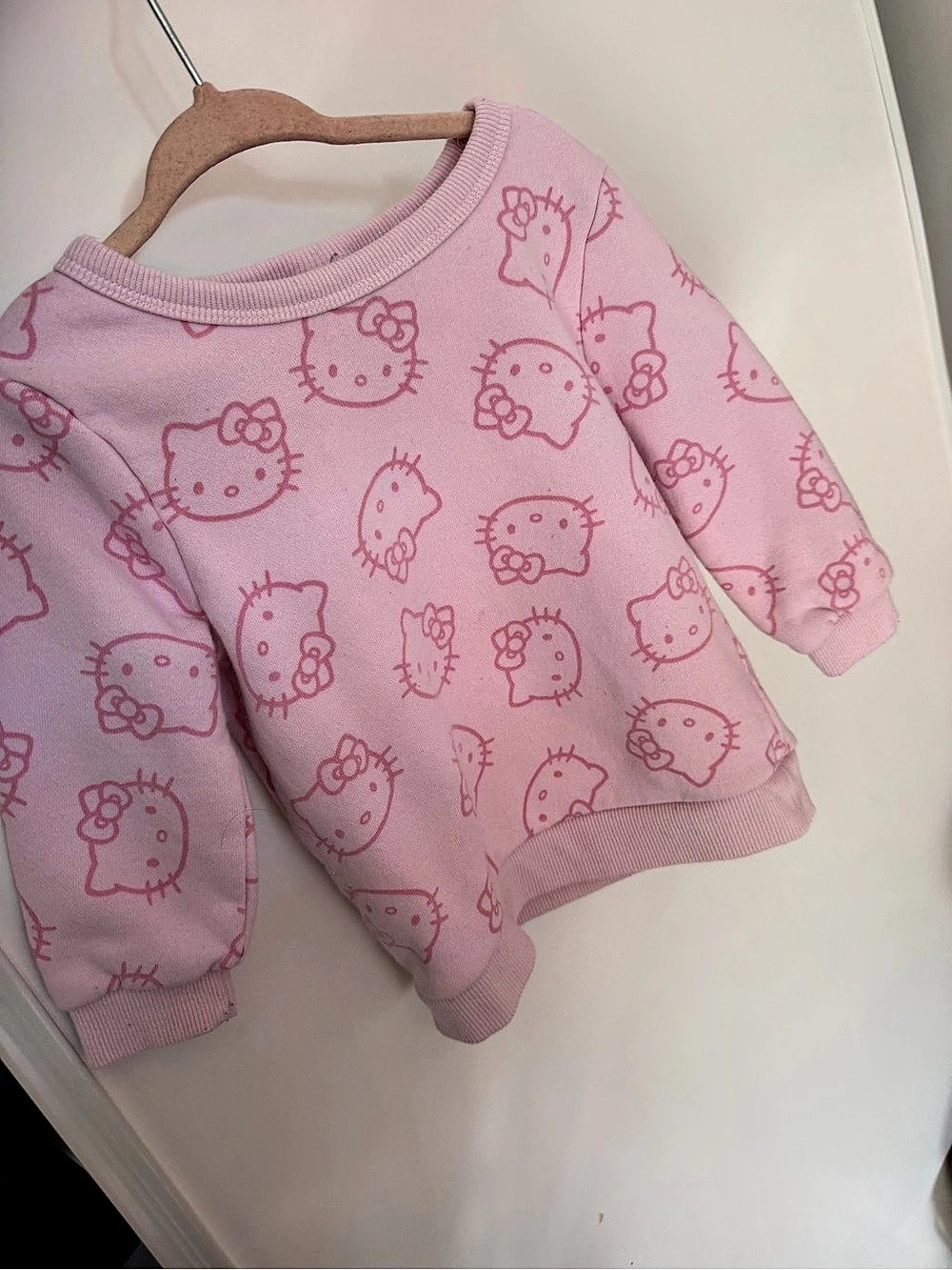 Hello Kitty Sweatshirt Pink 24M Like New